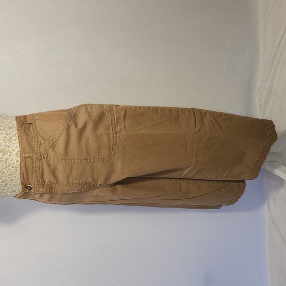 Chico's Women's Khaki Stretch Front/Back Pocket Zip Button Closure Capri Cargo - Picture 3 of 9